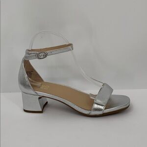 ABEO Avenue ankle strap sandal shoe Silver metallic leather block heel EUC 8